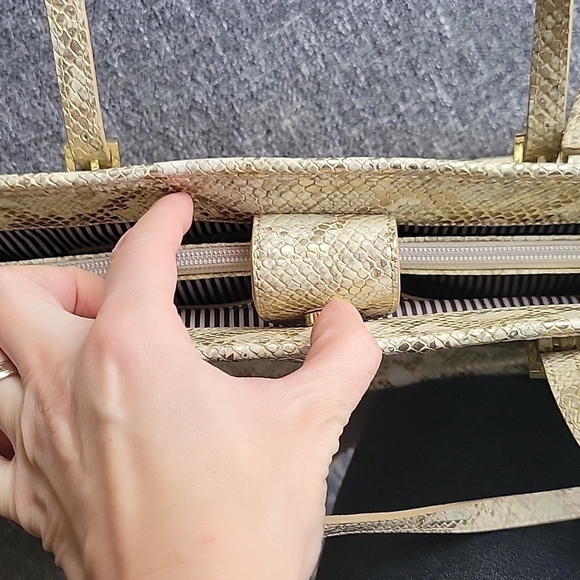 NWOT NINE WEST Metallic Golden Tote - Picture 7 of 11
